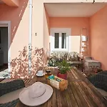 Sant\'Ana Cottage